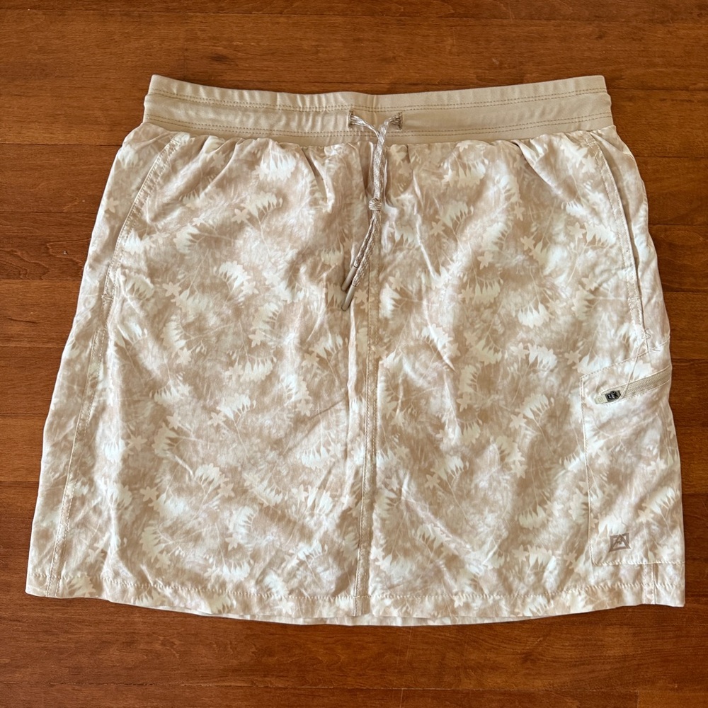 Avalanche Smooth Zip Pocket Skort